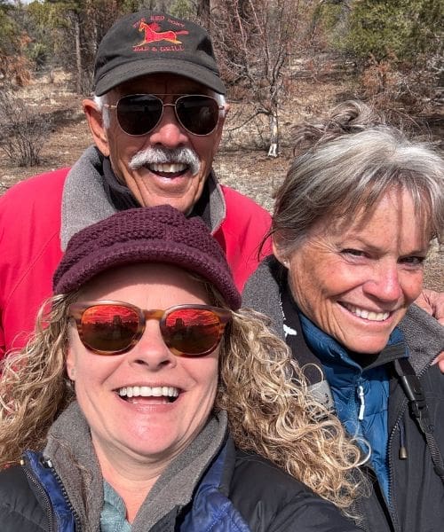 Group of smiling people.